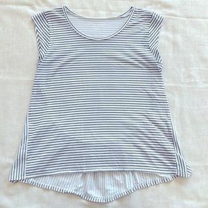 Loft Outlet women’s small cotton navy striped tee.